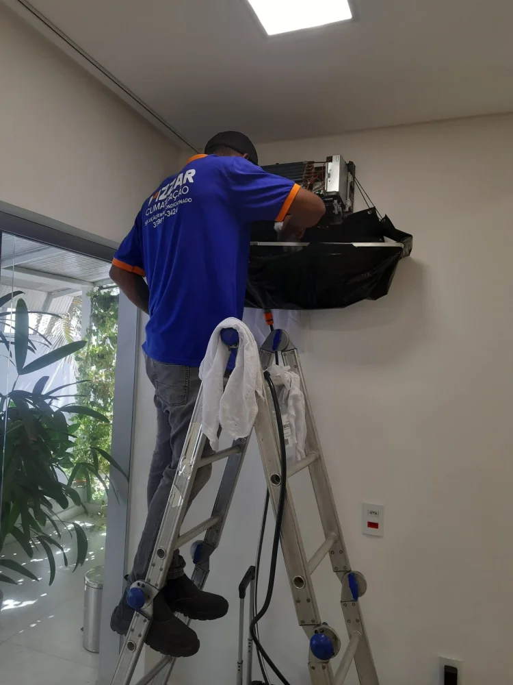 Instalação, Manutenção e Limpeza de Ar Condicionado